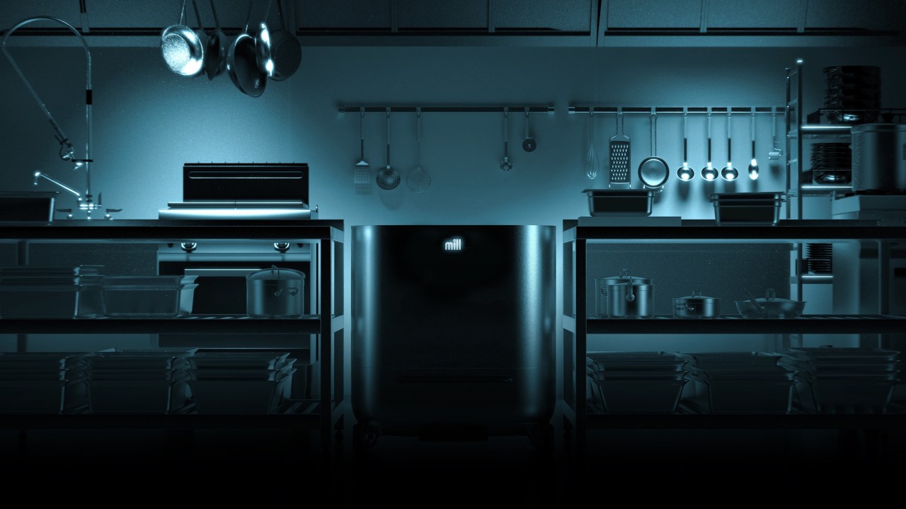 چگونه میل قرارداد را با آمازون و هول فودز بسته است